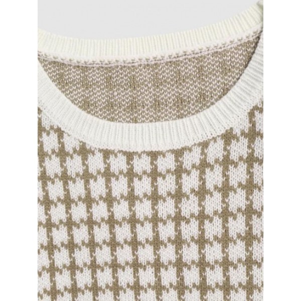 Houndstooth Graphic Sweater